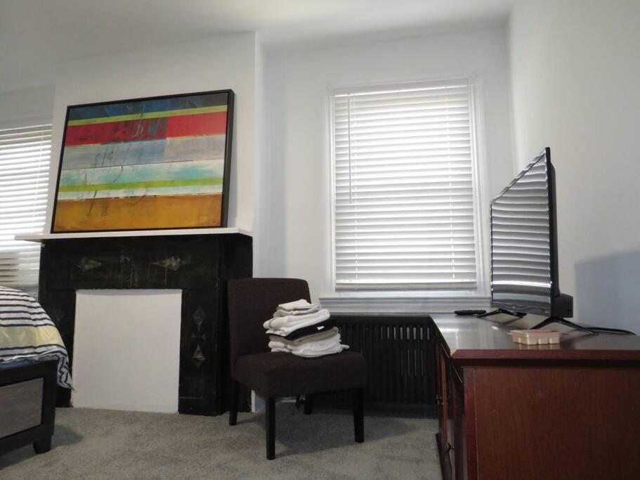 Elegant Private In Oakland, Pittsburgh. Apartment